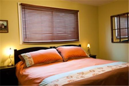Auberge Kicking Horse Guest House โกลเดน ห้อง รูปภาพ